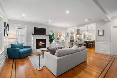 9 Bartlett Cres #1, Brookline, MA 02446 - Photo 8