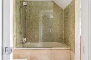 60 Dracut St, Boston, MA 02124 - Photo 28