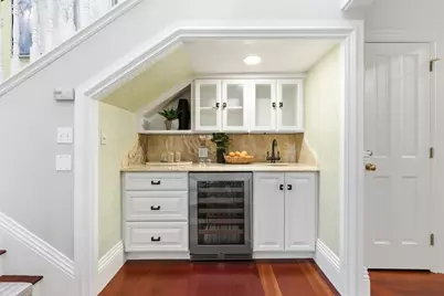 1 Croftdale Rd, Newton, MA 02464 - Photo 4