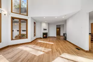 14 Hillside Ave, Southborough, MA 01772 - Photo 4
