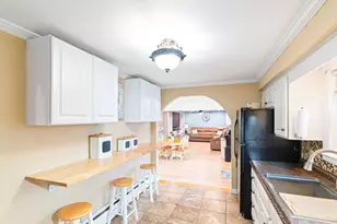 35 Woodbine St, Attleboro, MA 02703 - Photo 8