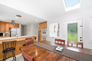 616 Cooley St, Springfield, MA 01128 - Photo 10