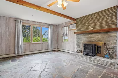 152 Manchester St, Leominster, MA 01453 - Photo 18
