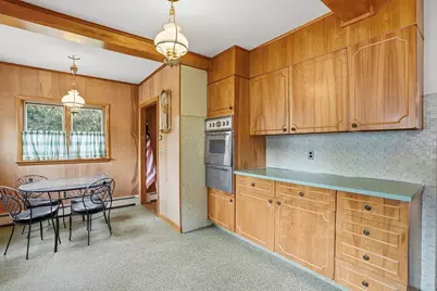 152 Manchester St, Leominster, MA 01453 - Photo 14