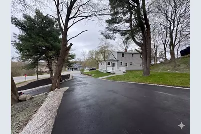 98 Elm St, Blackstone, MA 01504 - Photo 6