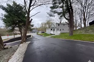 98 Elm St, Blackstone, MA 01504 - Photo 6