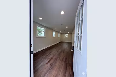 98 Elm St, Blackstone, MA 01504 - Photo 10