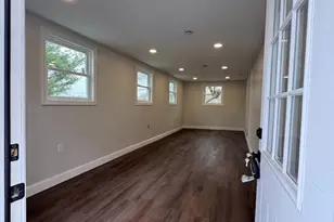 98 Elm St, Blackstone, MA 01504 - Photo 10