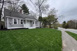 98 Elm St, Blackstone, MA 01504 - Photo 2