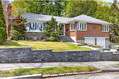 76 Goodnough Rd, Brookline, MA 02467 - Photo 1