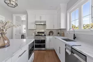 17 Conifer Cir, Shrewsbury, MA 01545 - Photo 10