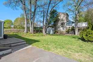 15 Searle Rd, Boston, MA 02132 - Photo 22