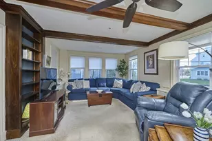 291 Russett Rd, Brookline, MA 02467 - Photo 4