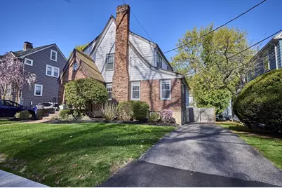 291 Russett Rd, Brookline, MA 02467 - Photo 2