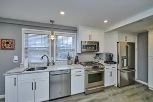 291 Russett Rd, Brookline, MA 02467 - Photo 8
