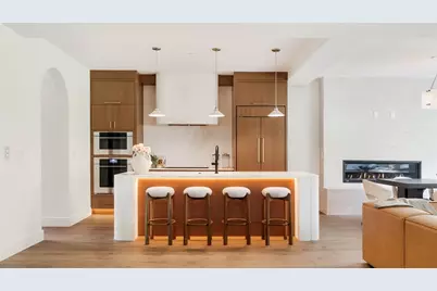 79 Park St #3, Brookline, MA 02446 - Photo 1