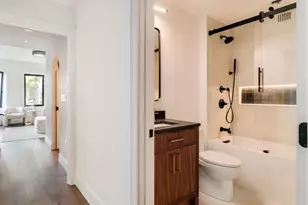79 Park St, Brookline, MA 02446 - Photo 18