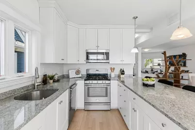 9 Greene St #2, Somerville, MA 02143 - Photo 4
