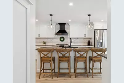5 Plant Ave, Hudson, MA 01749 - Photo 4