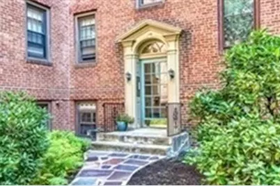 16 Ware St #1, Cambridge, MA 02138 - Photo 2