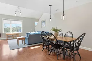 16 Taylor Dr, Reading, MA 01867 - Photo 8