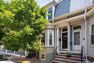 262 W Fifth St, Boston, MA 02127 - Photo 10