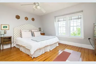 262 W 5th St, Boston, MA 02127 - Photo 6