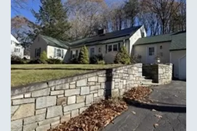 100 Lawrence Street, Gardner, MA 01440 - Photo 2