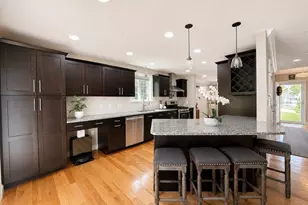 2 Canton Ct, Grafton, MA 01536 - Photo 10
