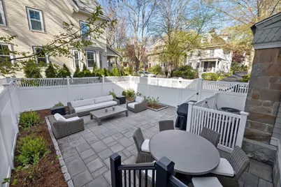 8 Stetson St, Brookline, MA 02446 - Photo 14