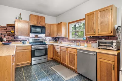 38 Hope Street, Attleboro, MA 02703 - Photo 8