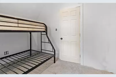 15 Redman Pl, Fitchburg, MA 01420 - Photo 26