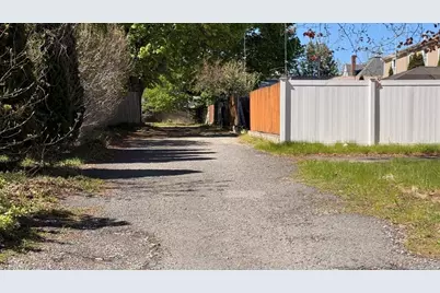 739 County St, New Bedford, MA 02740 - Photo 24