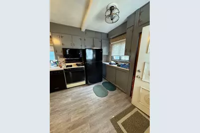 2 Rosedale Ave, Everett, MA 02149 - Photo 28