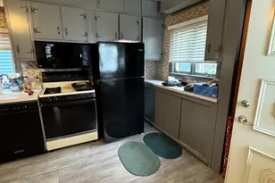 2 Rosedale Ave, Everett, MA 02149 - Photo 28