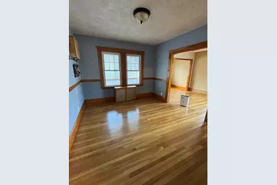 2 Rosedale Ave, Everett, MA 02149 - Photo 2