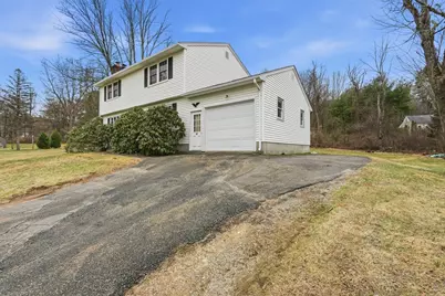 82 Stagecoach Rd, Amherst, MA 01002 - Photo 2