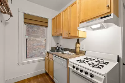 140 Huron Ave #7, Cambridge, MA 02138 - Photo 12