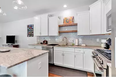 122 Milton St #122, Dedham, MA 02026 - Photo 6