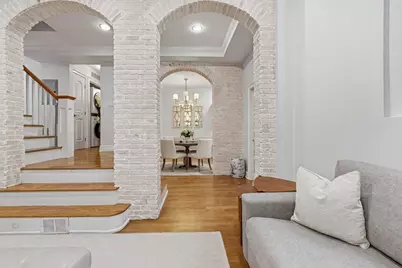 7 Upton St #1, Boston, MA 02118 - Photo 2