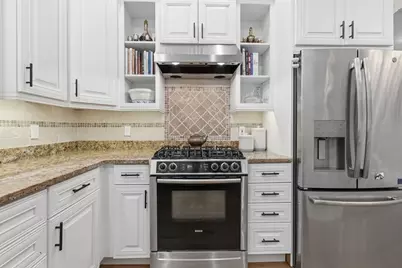 7 Upton St #1, Boston, MA 02118 - Photo 6