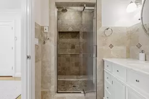 7 Upton St, Boston, MA 02118 - Photo 12