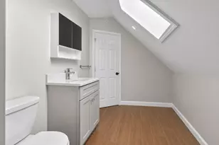 37 Stonehurst St, Boston, MA 02122 - Photo 12