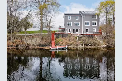 821 Merrimack Ave, Dracut, MA 01826 - Photo 2