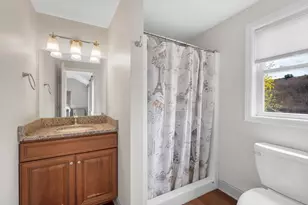 821 Merrimack Ave, Dracut, MA 01826 - Photo 14