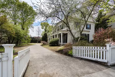19 Linden Street, Brookline, MA 02445 - Photo 2