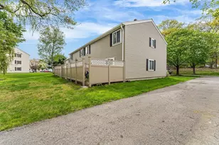 42 Village Brook Ln, Natick, MA 01760 - Photo 22