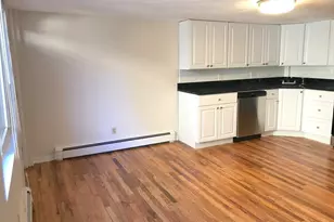 144 Thorndike St, Cambridge, MA 02141 - Photo 2