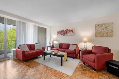 33 Pond Ave #409, Brookline, MA 02445 - Photo 2