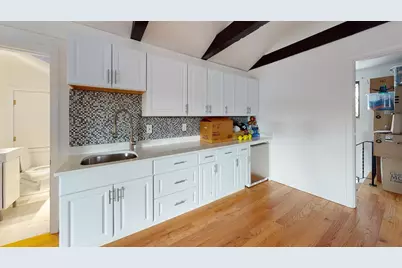 22-24 Broadlawn Park #24, Boston, MA 02467 - Photo 2